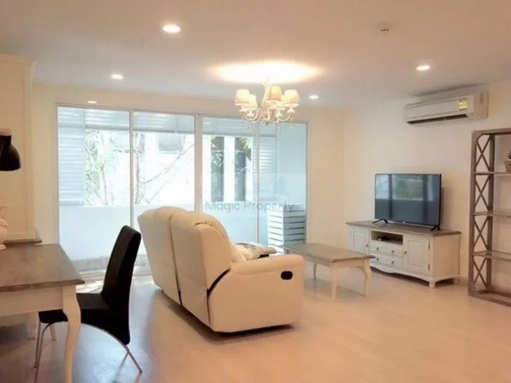 ขายคอนโดมิเนียม ทริสตัน สุขุมวิท 39 Tristan Condominium Sukhumvit 39 2 ห้องนอน ใกล้ BTS พร้อมพงษ์ วิลล่ามาร์เก็ต