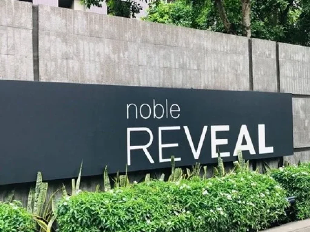 For Sell Noble Reveal Condo In Sukhumvit Near BTS Ekkamai 52 Sqm 1 Bed Corner Unit Furnished Ready to move in