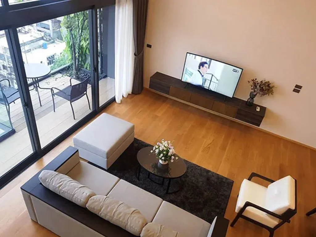 เช่าด่วน คอนโดหรู ห้อง Duplex แบบ 3 ห้องนอน A Nice and Cozy 3 Bedroom Duplex Unit in Sukhumvit 31