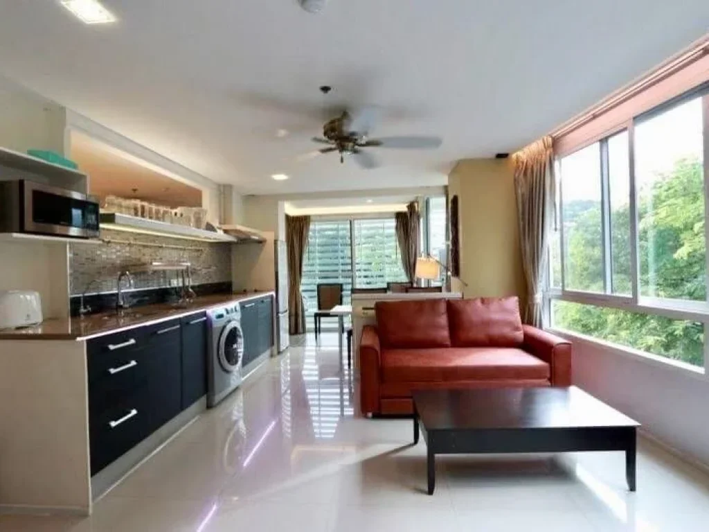 For rent 1 bedroom condo on Huay Kaew Road walking distance to old city Kad Suan Kaew Maya Mall and Nimmanhemin road 3 kms from Singapore Internat