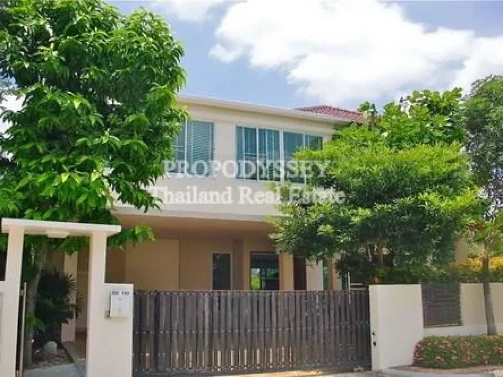 House in the villa for rent on Srinakarin road