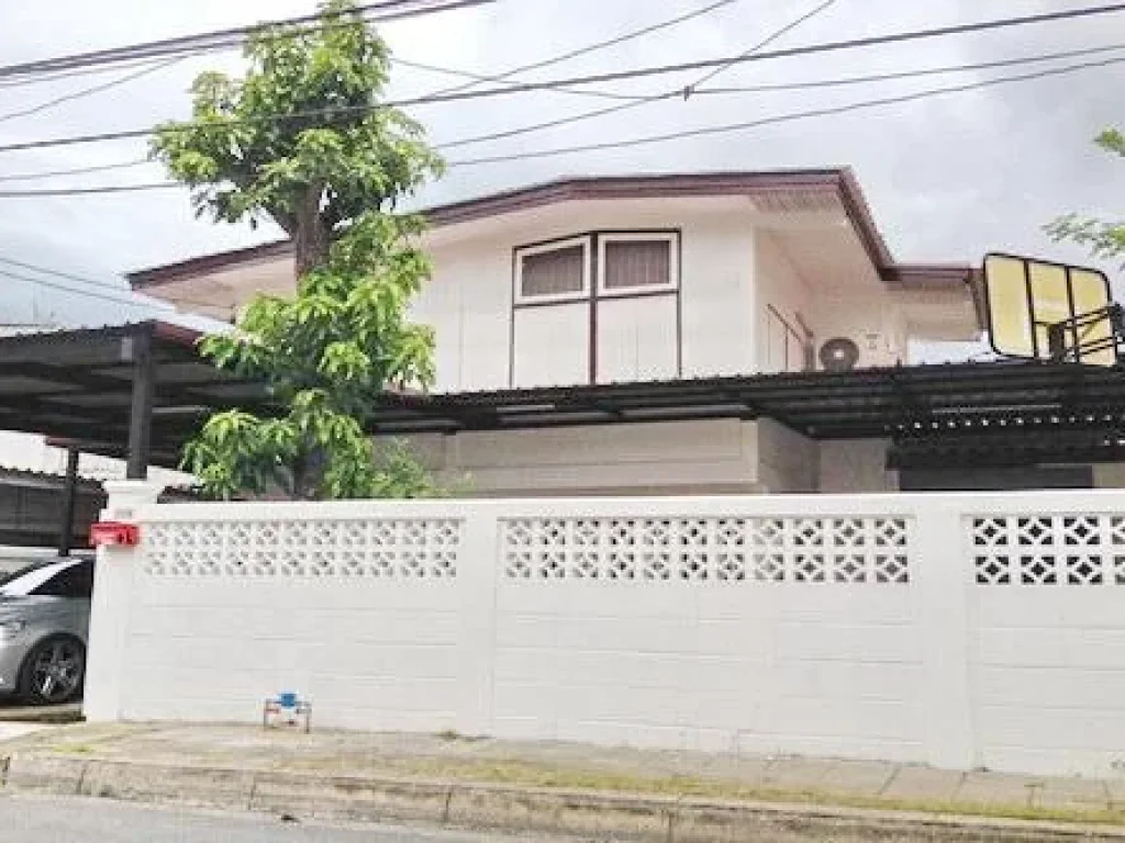 Detached House for rent Narathiwas Road on Sathorn Area