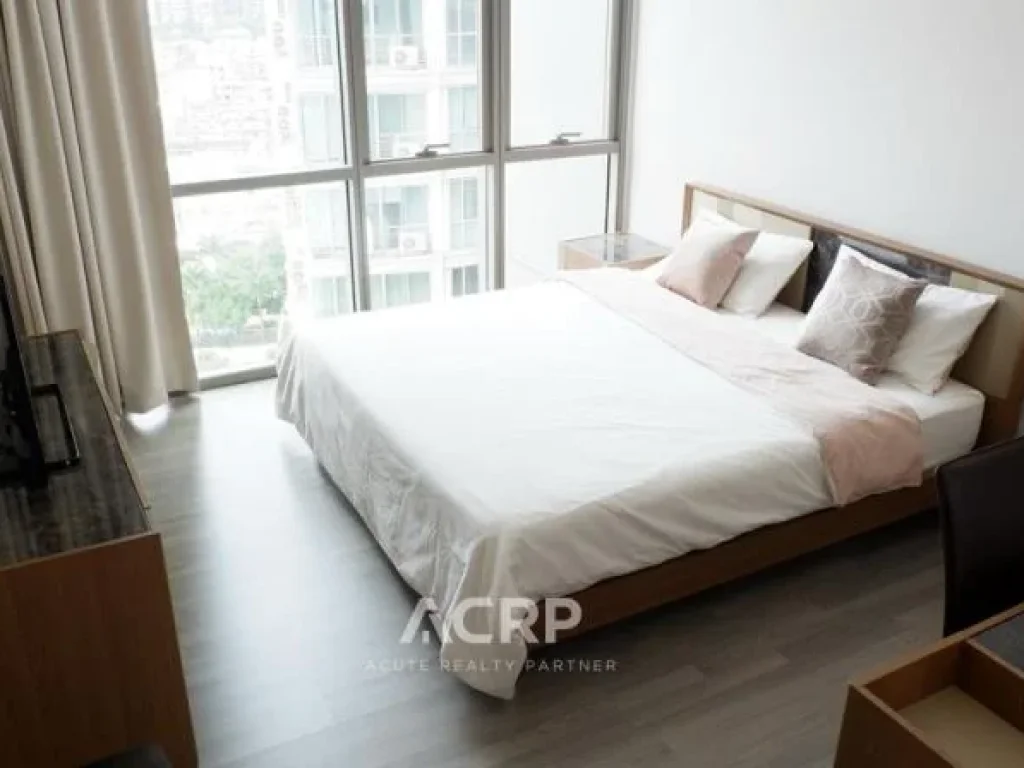 ให้เช่าคอนโด 2 ห้องนอน ที่ The Room Sukhumvit 69 ห้องมุม ใกล้