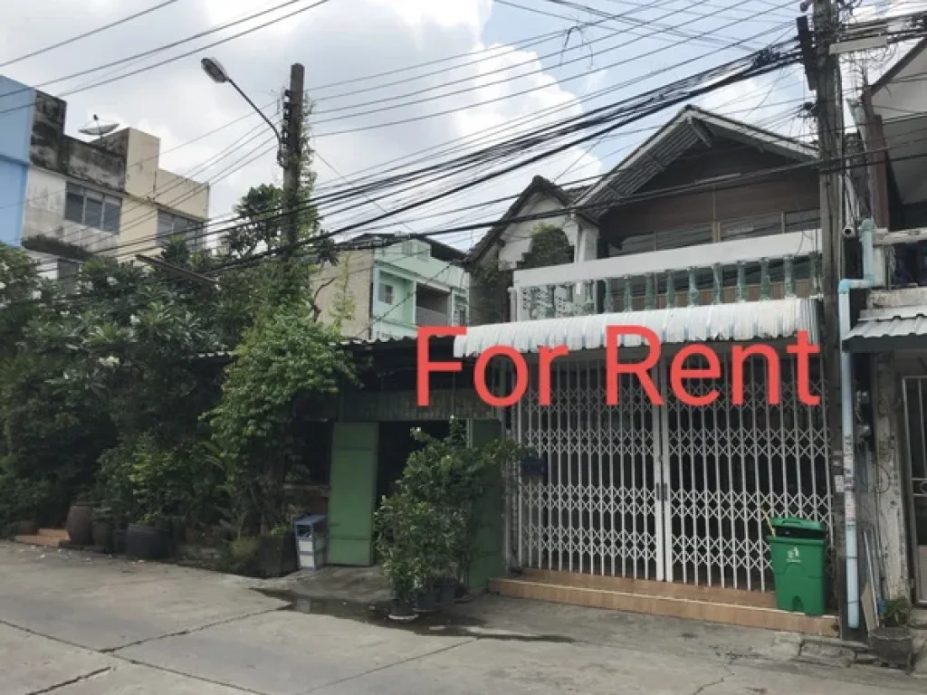 For rent ให้เช้าทาวน์เฮ้าส์ 2 ชั้น หมู่บ้านราณี 2 เนื้อที่ 24 ตารางวา ซอยลาดปลาเค้า 42