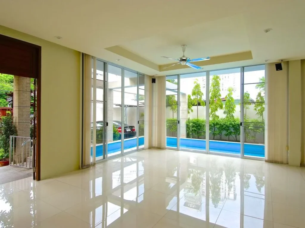 Single House with swimming pool in Soi Thonglor 21 for rent 4 bed 500 sqm rental 170000 baht