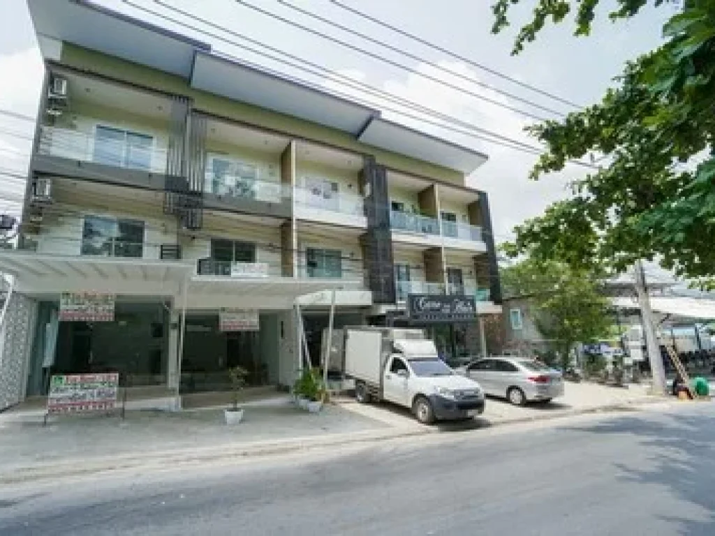 Commercial Building for Rent in Bophut KOh Samui 3 floor 2 building