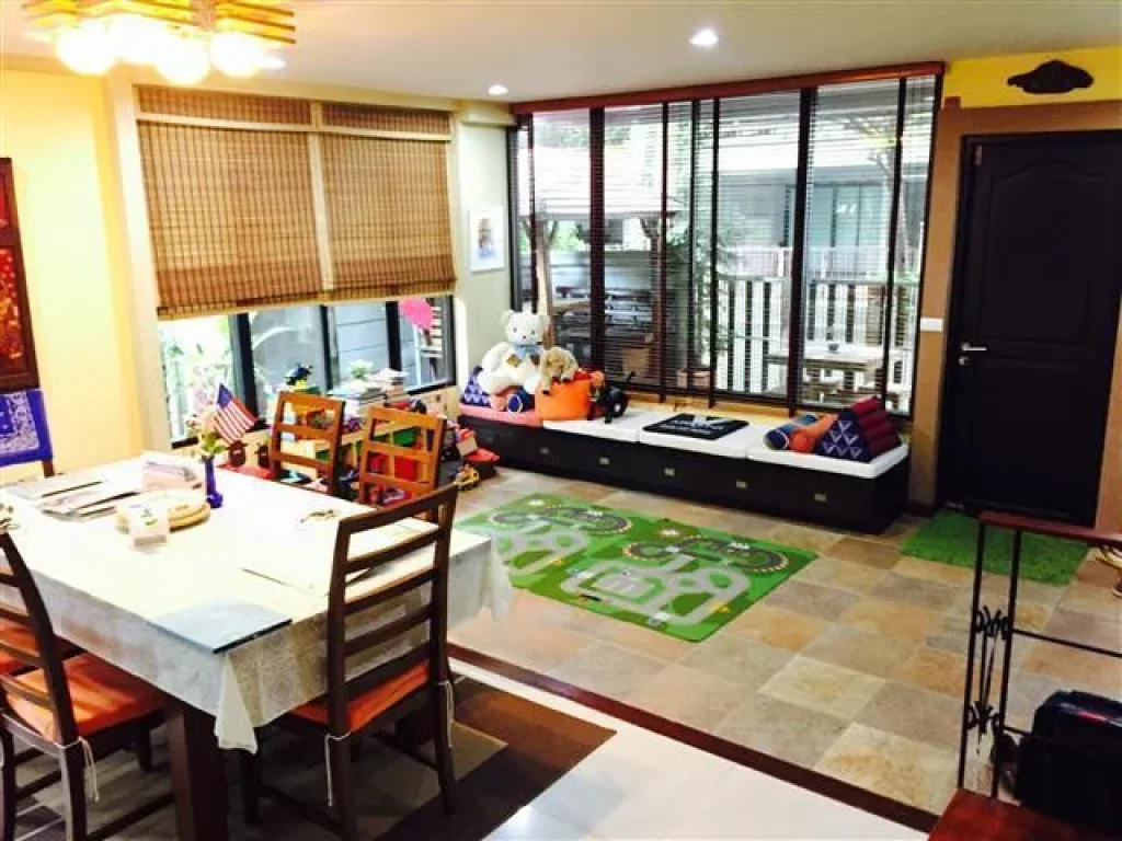 Townhouse Home Office for sale Sutthisan