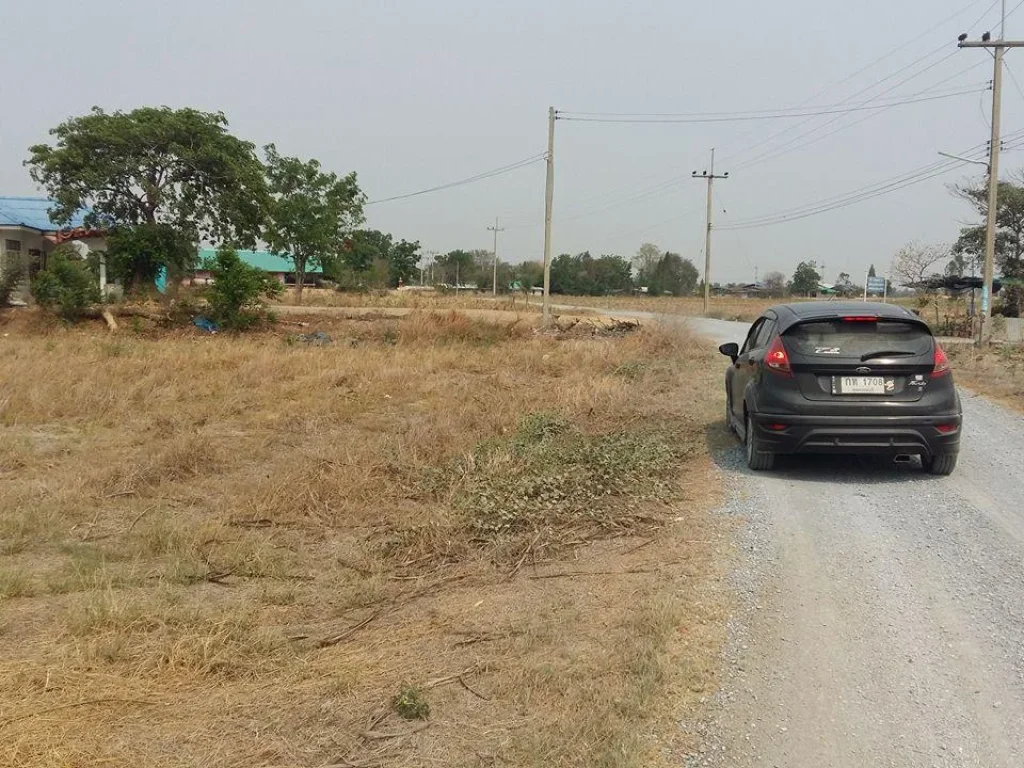 ที่ดิน 8 ไร่ ด้านหน้าทางสาธารณะ อยู่ในชุมชนเหมาะสำหรับทำบ้านพักตากอากาศ ไร่ล่ะ140000