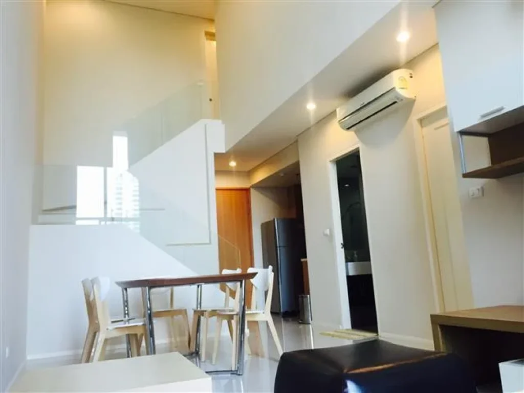 Villa Asoke 2 bedrooms duplex for rent MRT Petchburi