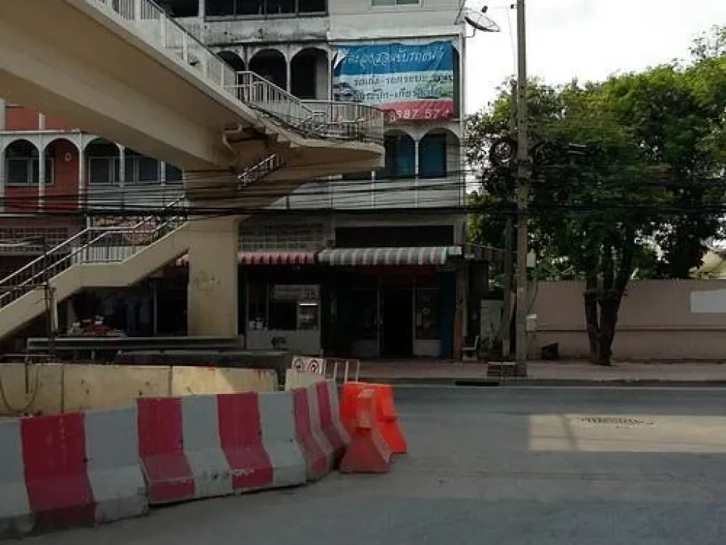 ขายตึกแถว4 ชั้น ติดถนนเพชรเกษม ใกล้สถานีรถไฟฟ้า