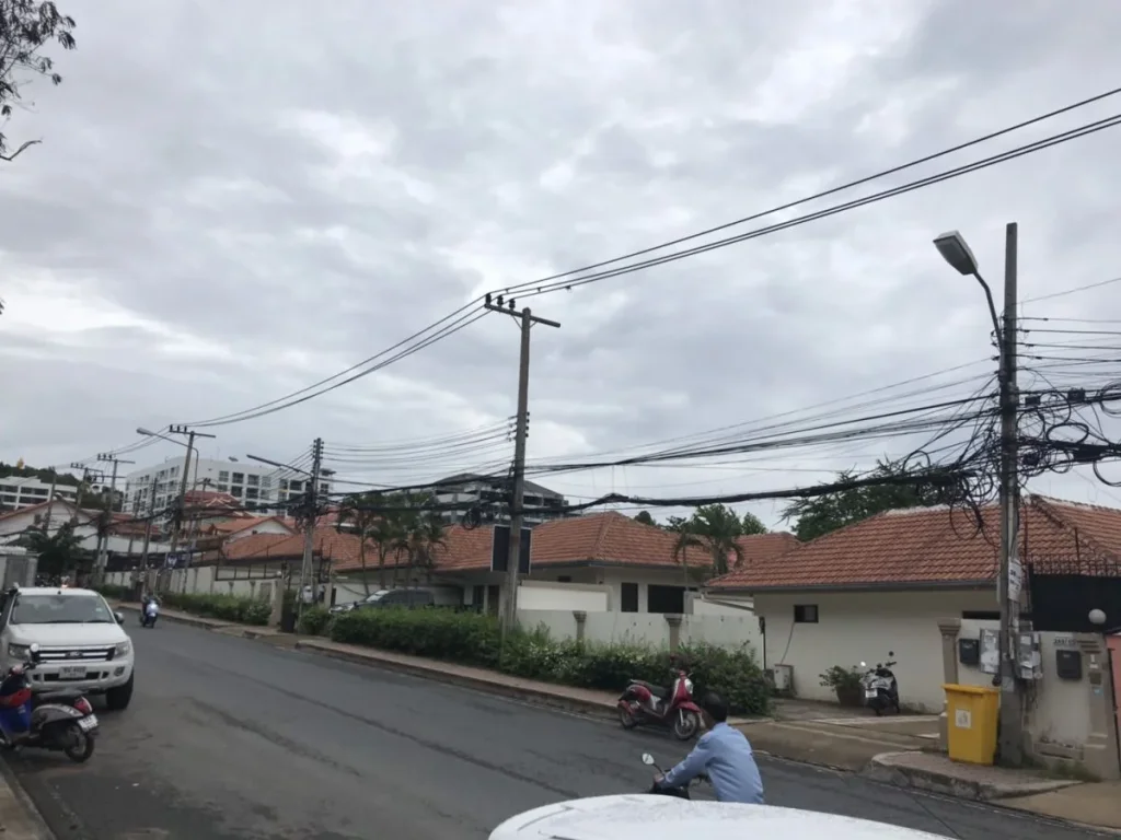 ขายสวนลำใยพญาชมภู สารภี เชียงใหม่ ติดถนนคอนกรีต