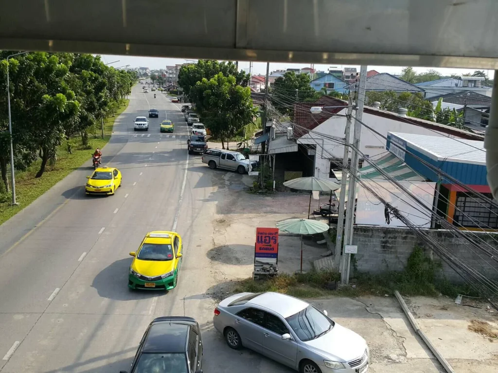 ขายที่ดินติดถนนพุทธมณฑลสาย1 ตรงข้ามโรงเรียนโพธิสาร 242 ตารางวา ตรวละ 120000 บาท หน้ากว้าง 245 m เหมาะทำออฟฟิต ค้าขาย ทำอาคารพาณิชย์