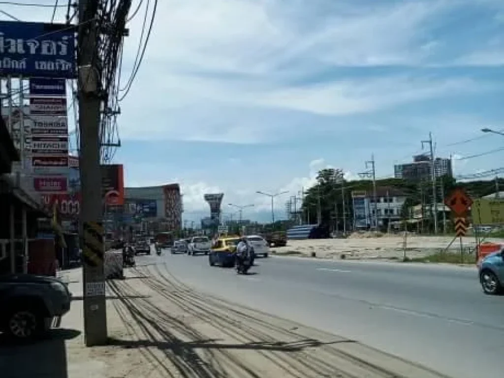 ขายด่วนตึกติดถนนซุปเปอร์ไฮเวย์ เชียงใหม่ - ลำปาง