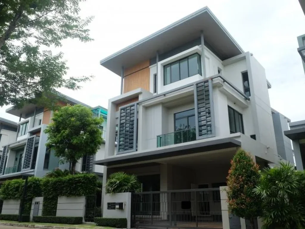 ขายบ้านเดี่ยว 3 ชั้น นาราสิริ Hideaway ขนาด 525 ตรว บ้านสวยใหม่มาก