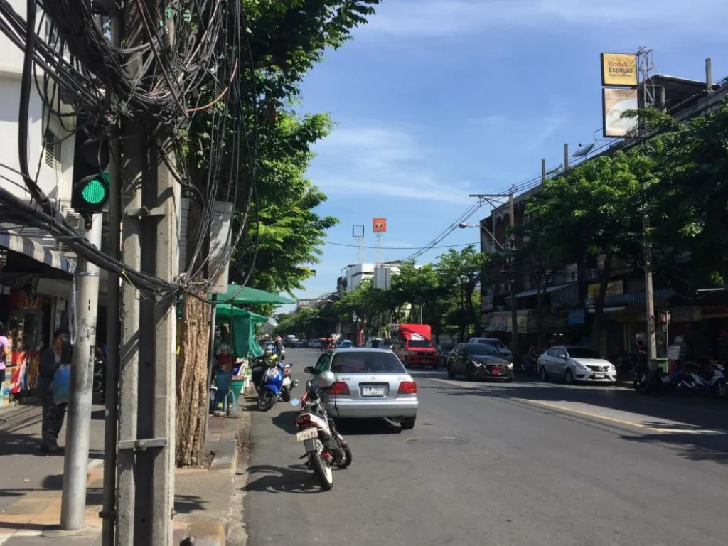 ขายที่ดินทำเลเด่น ใกล้สถานีรถไฟฟ้าบางขุนนนท์