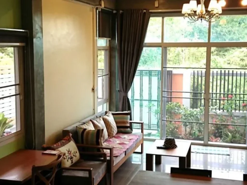 Quick Rent Nice Townhome in Mae-hia close to Macro Big C Rimping Kad Farang Village