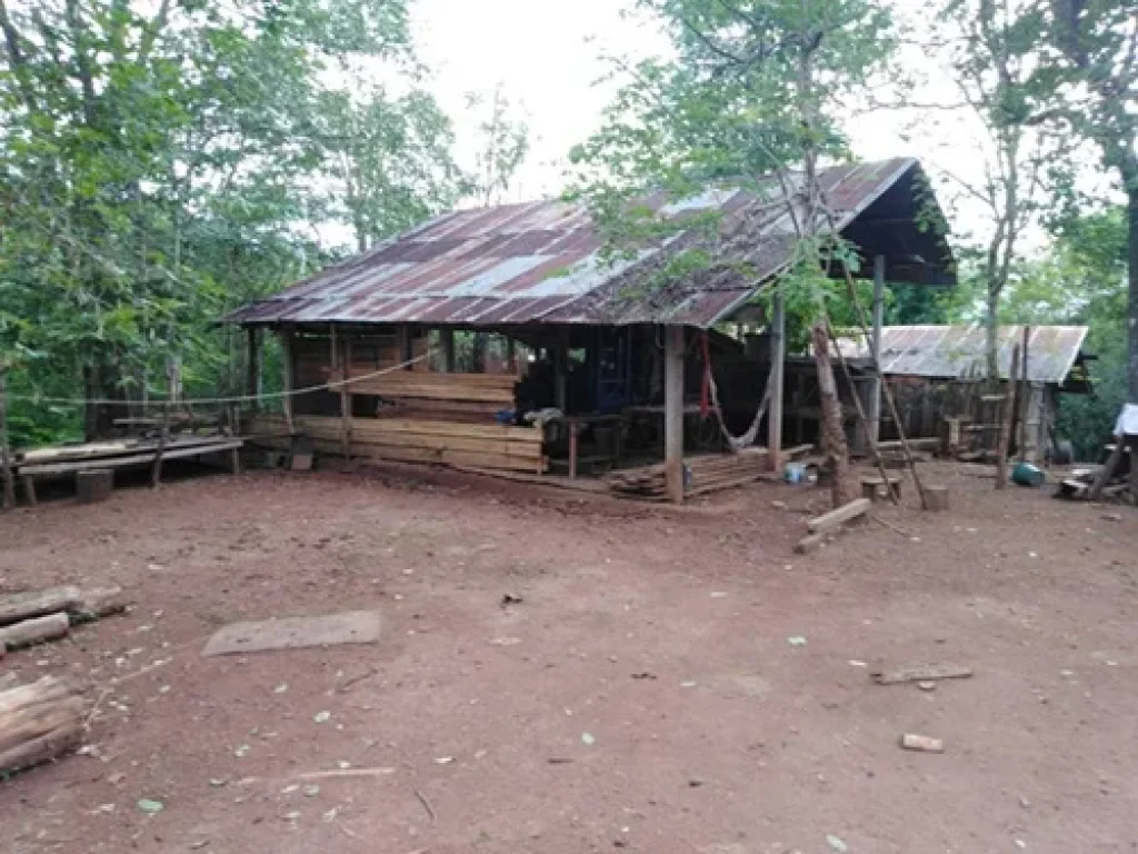 ที่ดินพร้อมบ้านราคาถูก ธรรมชาติสวย ล้อมรอบด้วยขุนเขา จำนวน8ไร่ ทุ่งเสลี่ยม สุโขทัย