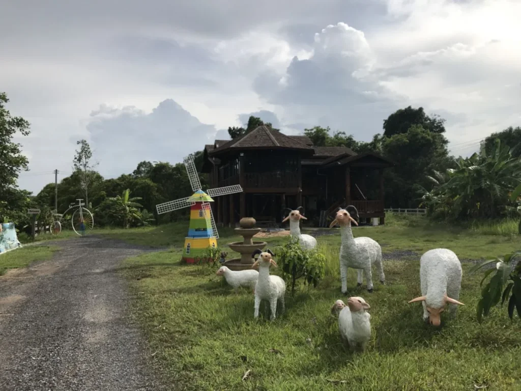 ขายที่ดินนครนายก 2ไร่พร้อมบ้านไม้สักทรงไทยใกล้น้ำตกสาลิกา