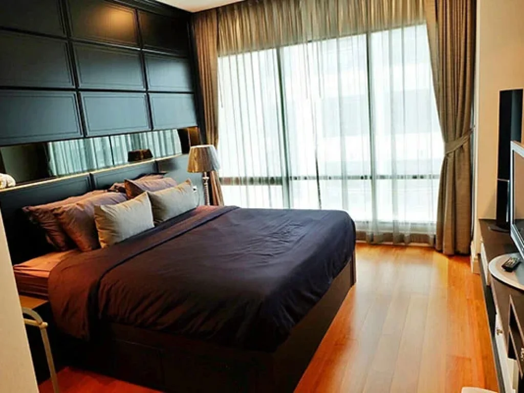 ห้องสวยแบบ Duplex 3 ห้องนอน ที่ คอนโด Bright Sukhumvit 24 Beautiful 3 Bedroom Duplex Units in Soi Sukhumvit 24