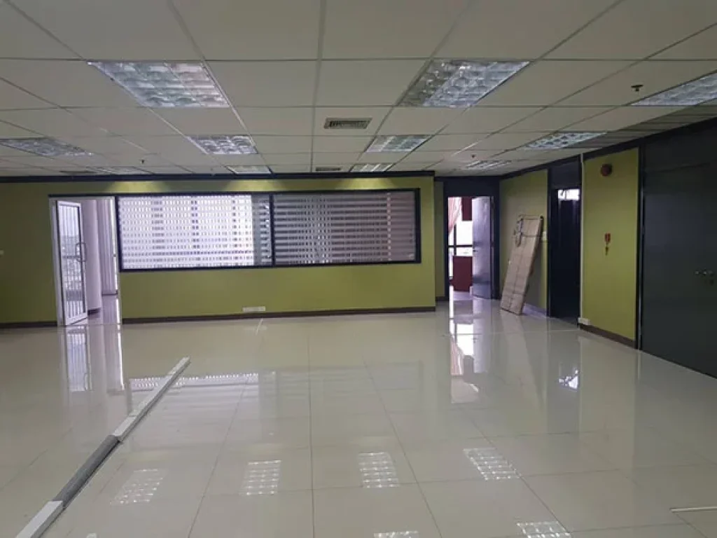 เช่าด่วน พื้นที่สำนักงานให้เช่า พระราม 4 For Rent Office Space at Rama 4 for Rent