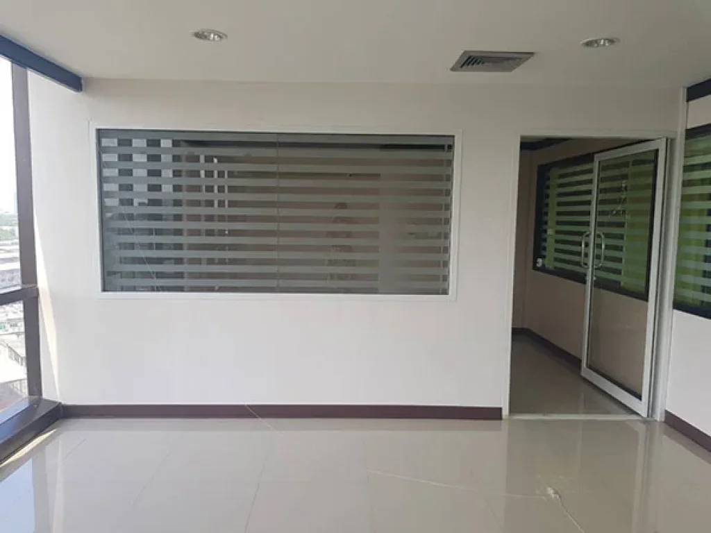 เช่าด่วน พื้นที่สำนักงานให้เช่า พระราม 4 For Rent Office Space at Rama 4 for Rent