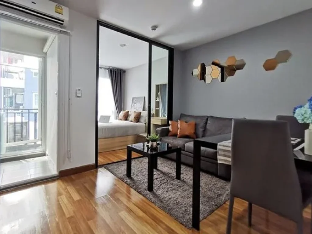 ให้เช่าห้องคอนโด รีเจ้นท์ โฮม สุขุมวิท 81 Regent Home Sukhumvit 81 วิวสวนและสระว่ายน้ำ