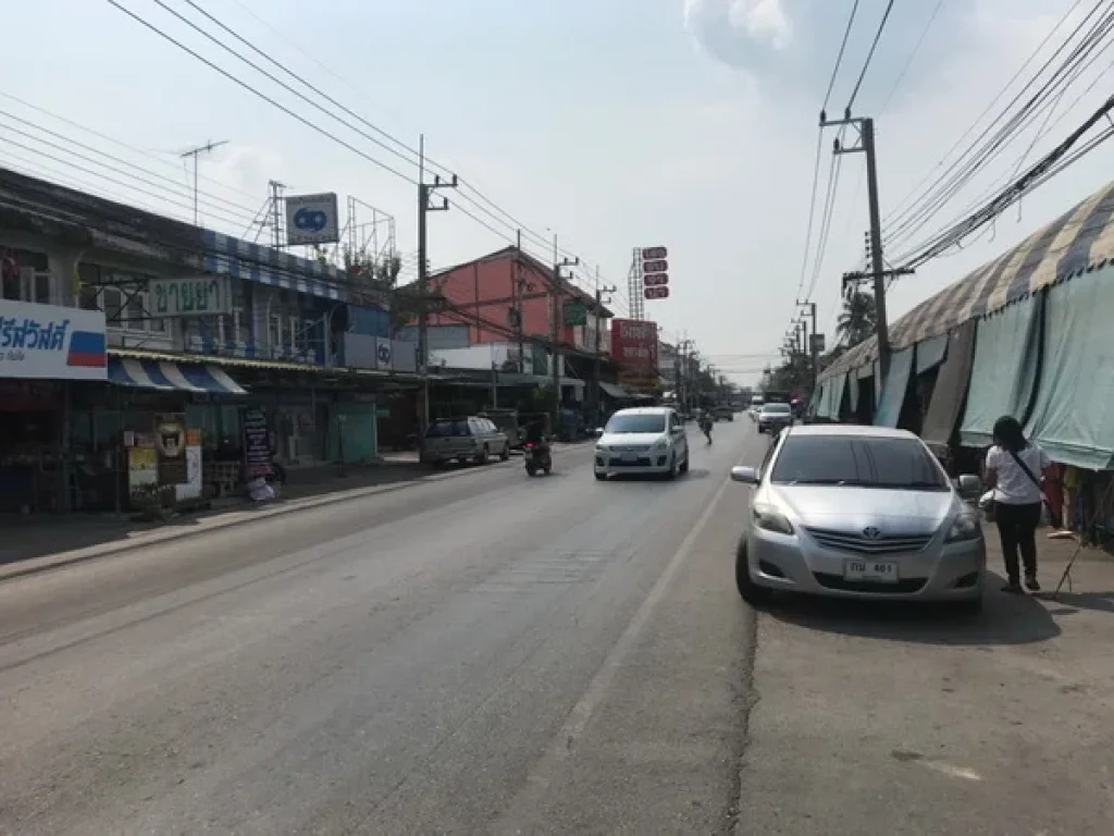 อาคารพาณิชย์ ตรงข้ามตลาดไฟฟ้านครชัยศรี เพชรเกษม นครชัยศรี นครปฐม