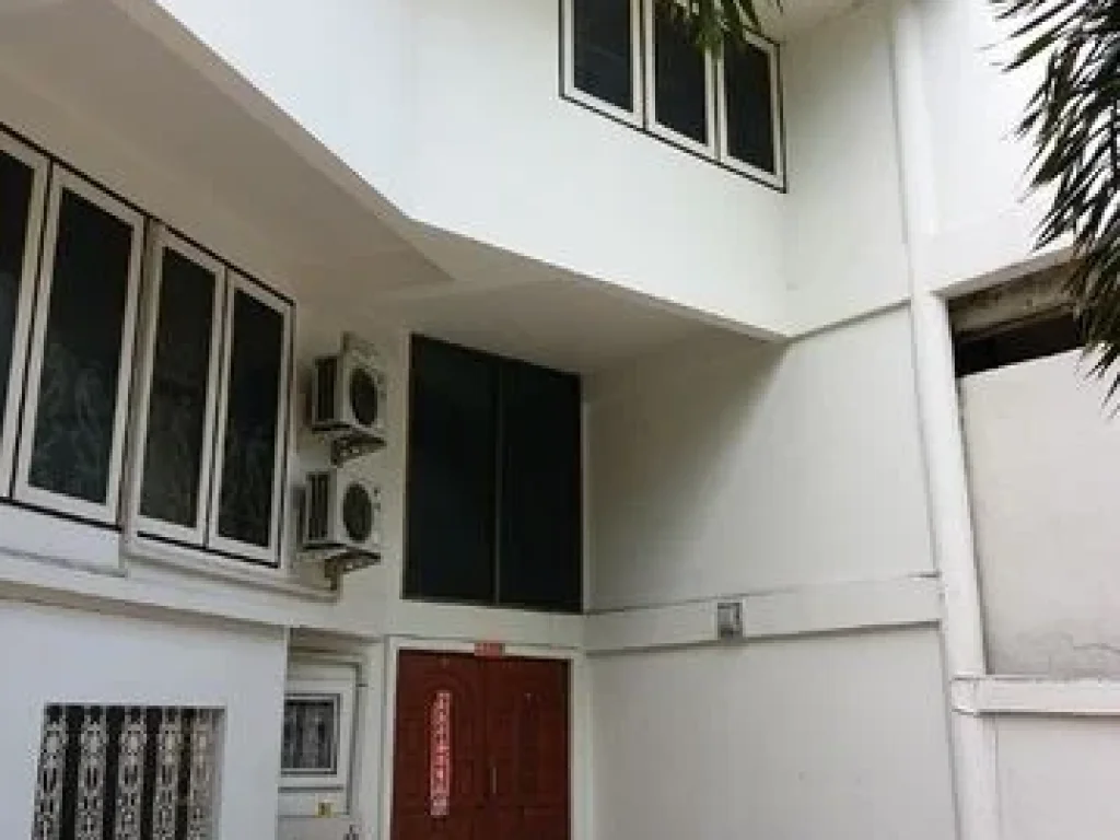 Townhouse for rent ทาวน์เฮ้าส์ขนาดใหญ่ซอยสุขุมวิท 16 65000THBmonth