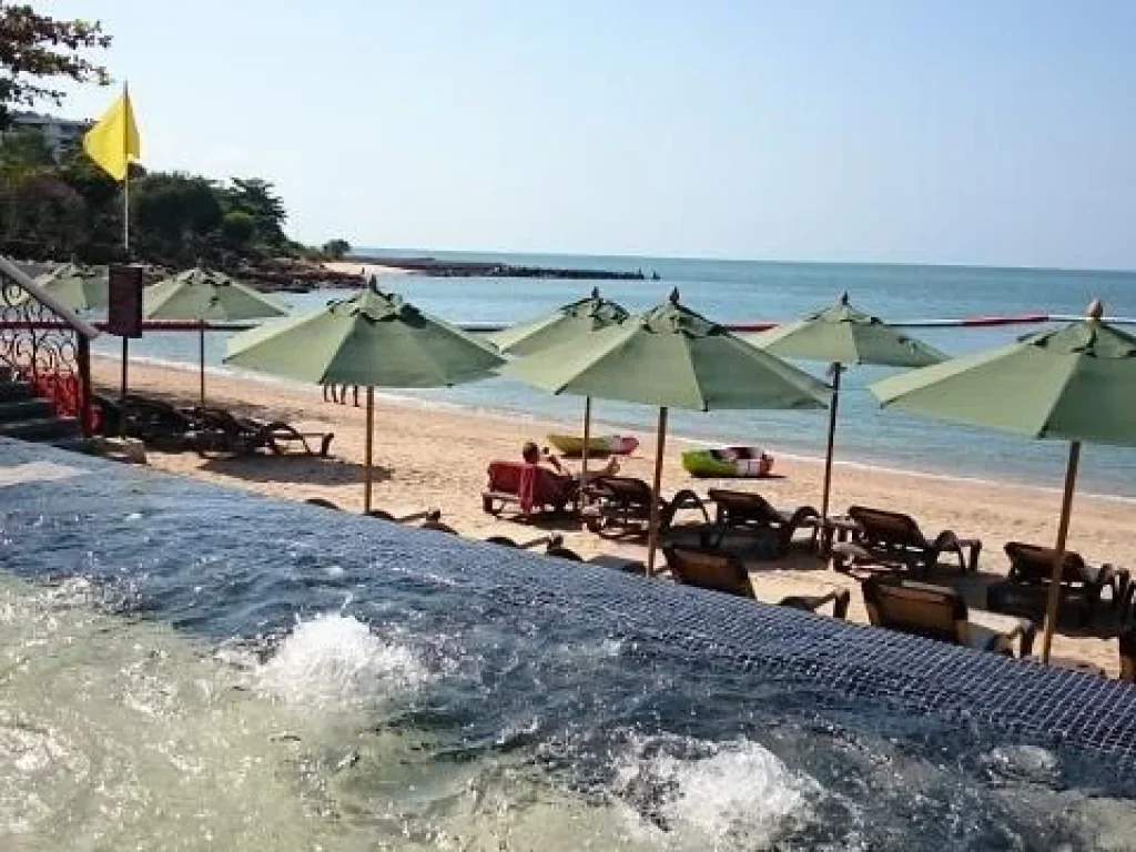 Hide-away Gem Beachfront Condo Pattaya คอนโดริมทะเลวงศ์อมาตย์พัทยาราคาต้องรีบซื้อ 52 ล้าน Modus Beachfront