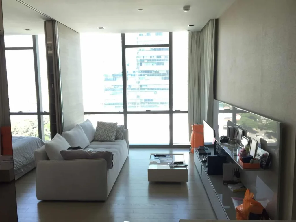 Condo for rent The Room Sukhumvit 21 near BTS Asoke