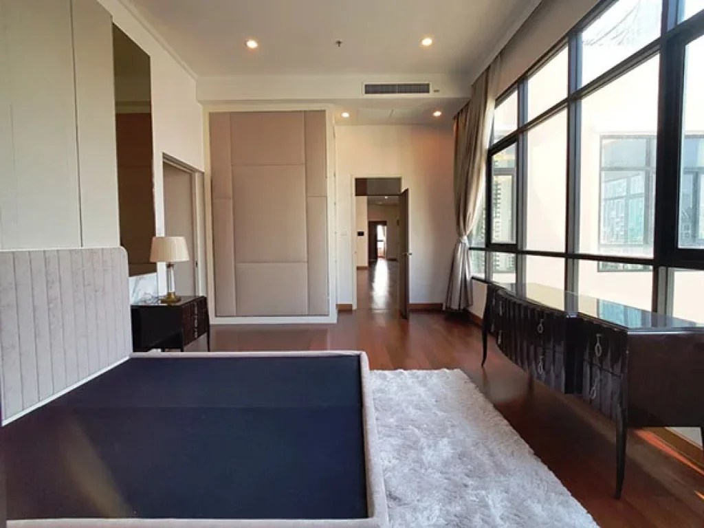 เช่าด่วน คอนโดหรู แบบ 4 ห้องนอน ที่ คอนโด Supalai Elite Suan Plu ถสาธรใต้ For Rent - A Beautiful 4 bedroom unit available at Soi Suan Plu