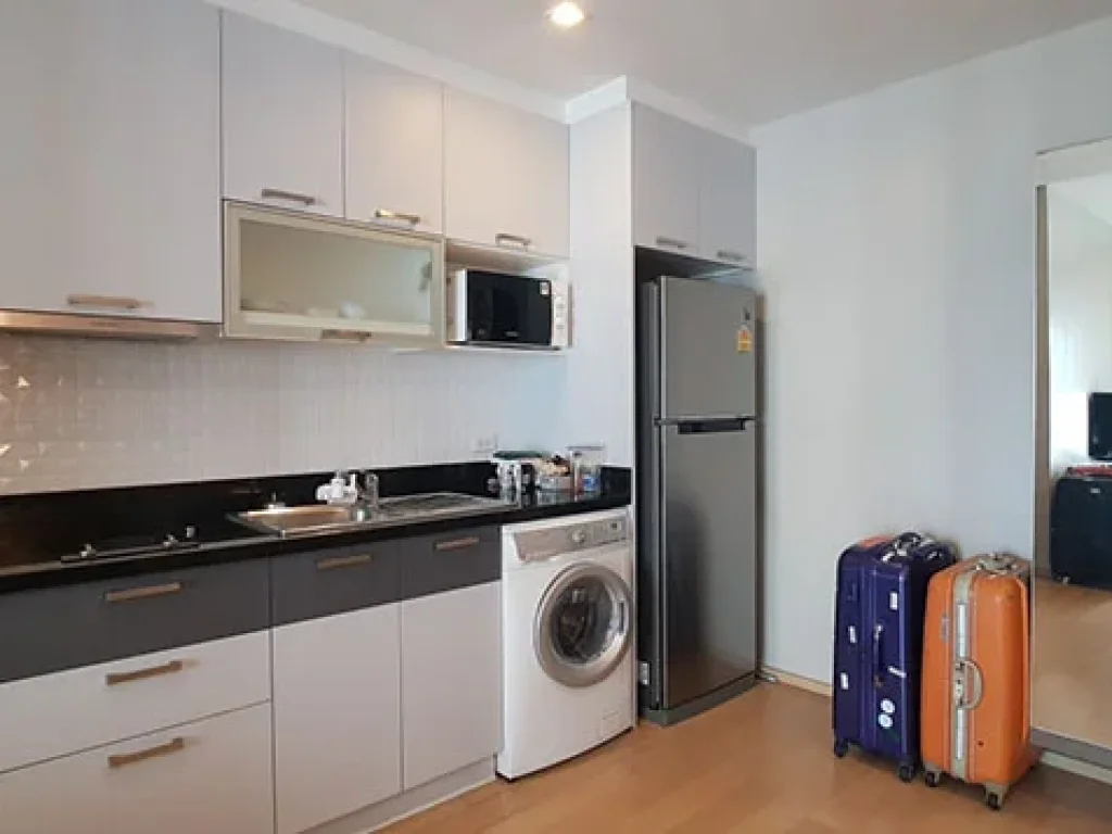 เช่าด่วน คอนโด Noble Reform แบบ 2 ห้องนอน เพียงไม่กี่นาที For Rent A Nicely Furnished 2 Bedroom Unit Near BTS Ari