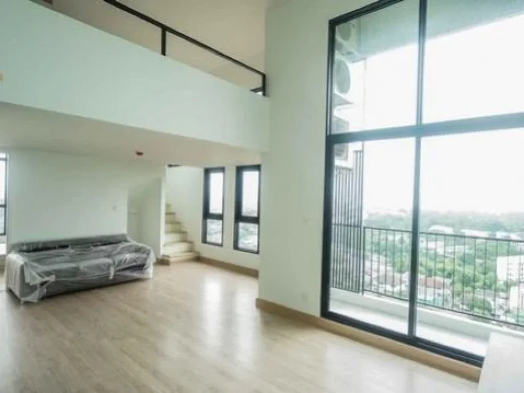 ขายขาดทุน Knightsbridge Duplex ติวานนท์ ติดรถไฟฟ้าสายสีม่วง 90 ม 52 ตรม Duplex 2 นอน ชั้น 16 ห้องมุม