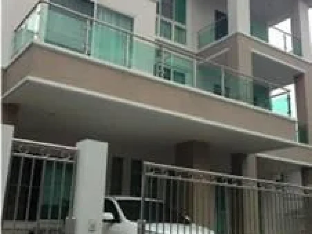 House 3 storey for rent บ้านโมเดิร์นสไตล์ สุขุมวิท ซอยปรีดีพนมยงค์ เนื้อที่ 355 ตรม เหมาะพักอาศัย หรือทำสำนักงาน