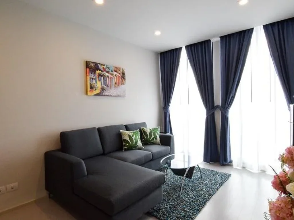 NOBLE PLOENCHIT brand new Condo for rent 1 bed 5628 sqm 57000 per month