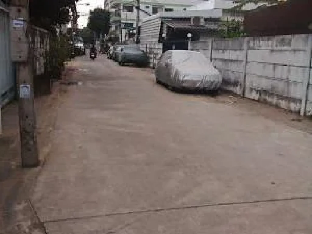 Sale Land 396 sqm of land for sale in Soi Sukhumvit71