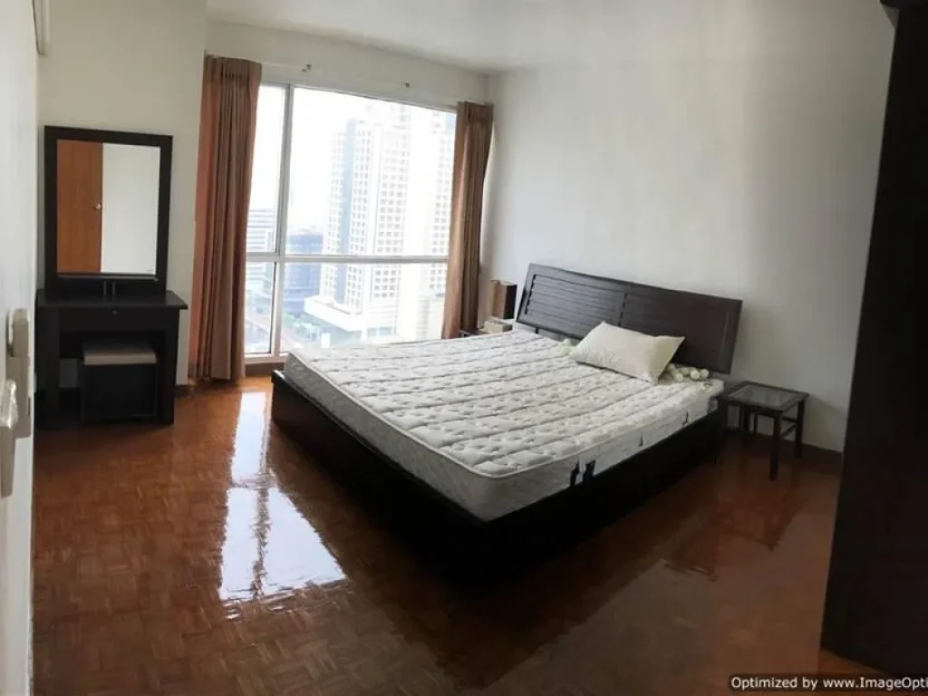 Room For Rent Silom Suite สีลม สวีท 19000THBmonthBTS Chong Nonsi