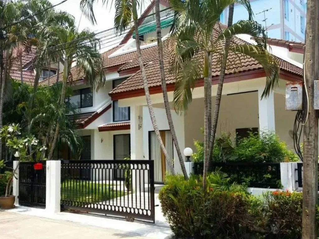 House in Thonglor - Sukhumvit 53-55 for sale 87 SqWah 4 beds