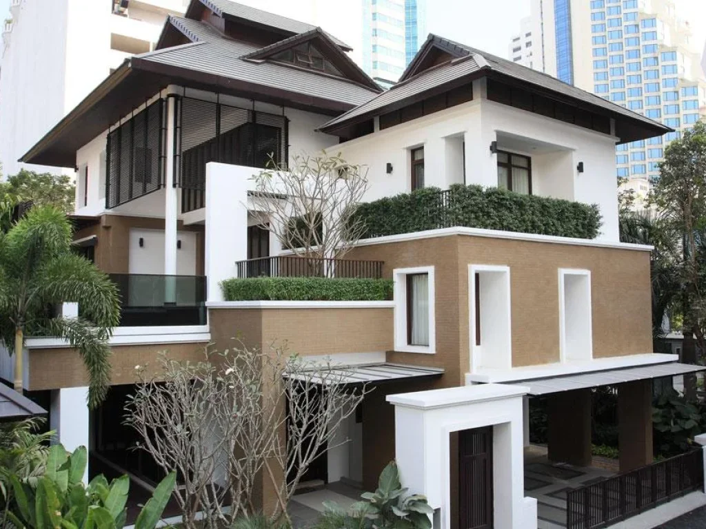 House for rent 4 bedrooms 675 SqM in Sukhumvit 18 280000 THB