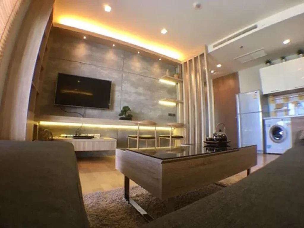 เช่าด่วน คอนโดแต่งสวยแบบ 1 ห้องนอน ในซอย เอกมัย For Rent A Nice 1 Bedroom Unit in Soi Ekamai