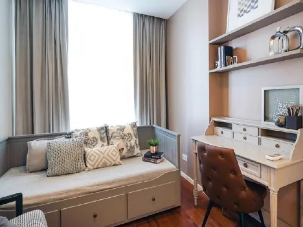 For rent Hyde Sukhumvit 11 Condo Nana BTS 58 Sqm Nice room