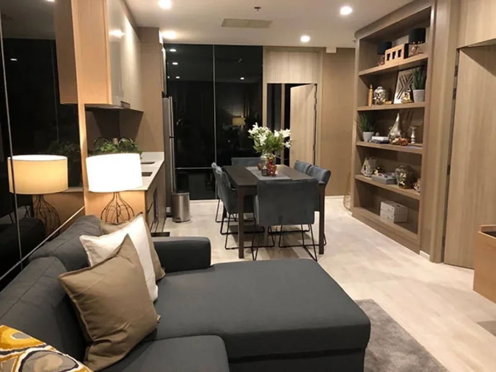 ด่วน ห้องสวย แต่งหรู ใหม่กิ๊ก แบบ 2 ห้องนอน ที่ คอนโด Noble เพลินจิต For Rent A Luxurious Brand New and Nicely Decor 2 Bedroom Unit at Noble Ploe