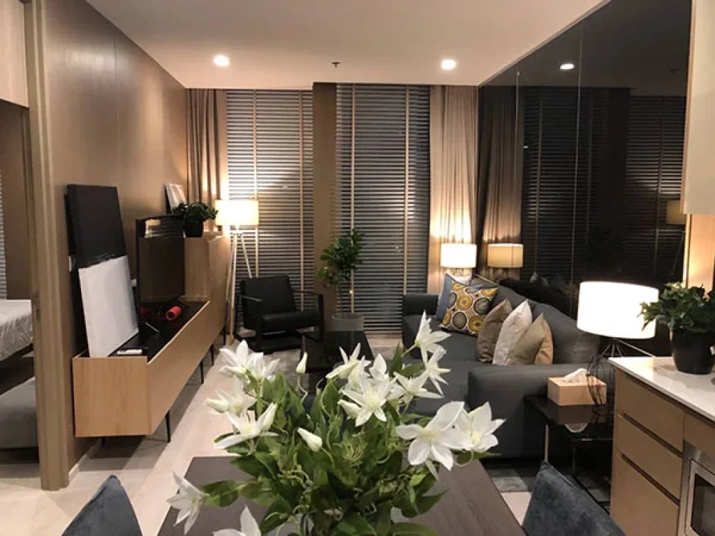 ด่วน ห้องสวย แต่งหรู ใหม่กิ๊ก แบบ 2 ห้องนอน ที่ คอนโด Noble เพลินจิต For Rent A Luxurious Brand New and Nicely Decor 2 Bedroom Unit at Noble Ploe