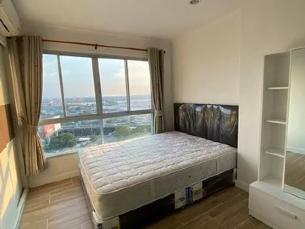 Lumpini Rama 4 convenient comfortable 18th floor beautiful view BTS Ekkamai