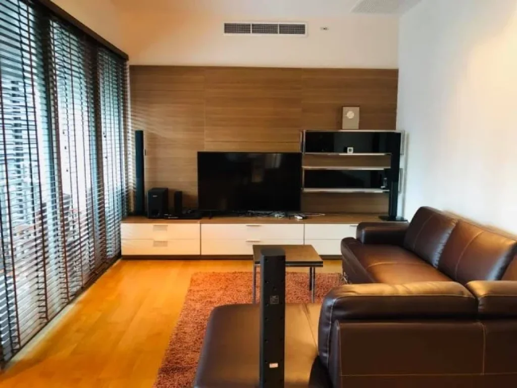 code4232 FOR RENT The Madison condo Can walk to BTS Phrompong for 5 minutes