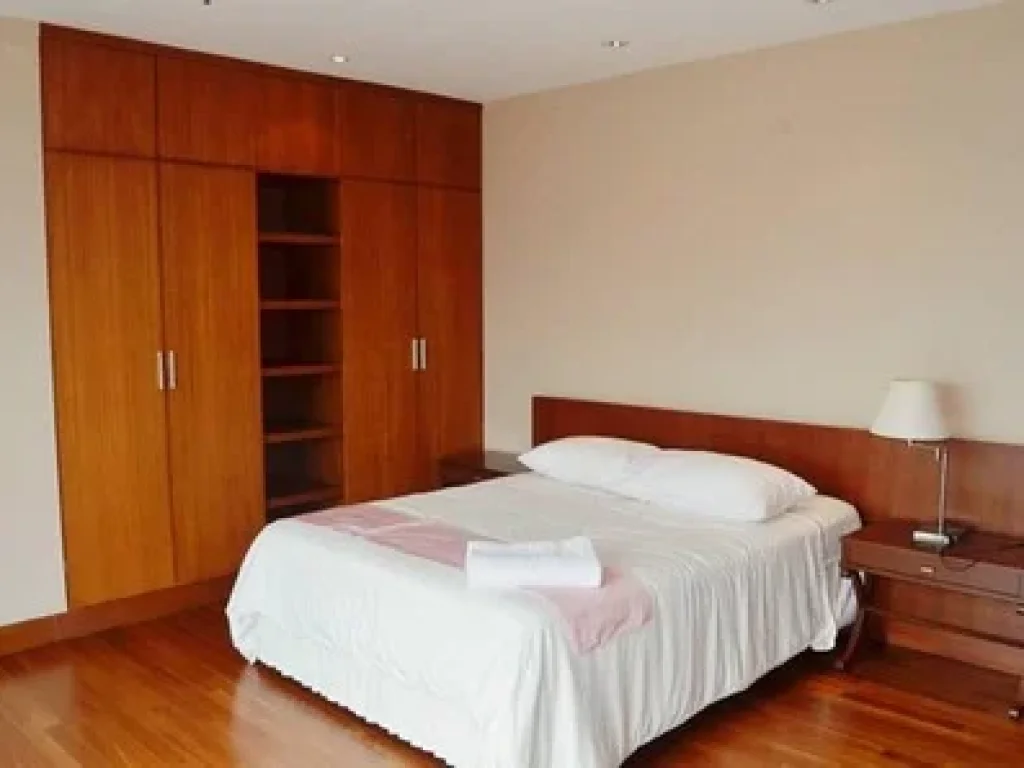 3 ห้องนอน สไตล์หรู ให้เช่า ย่าน ชิดลม เลี้ยงแมวได้ ราคา 160000 บาท เดือน