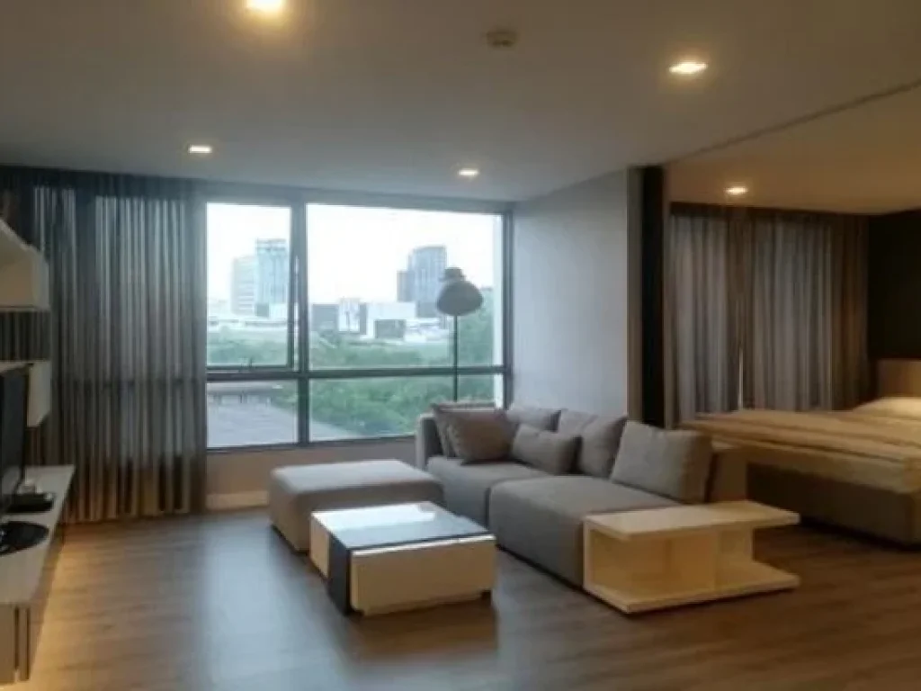 The Room Sukhumvit 40 clean convenient 6th floor nice BTS Ekkamai