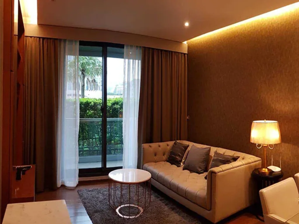 คอนโด ห้องสวย แบบ 2 ห้องนอน ซอย สุขุมวิท 28 For Rent A Beautiful 2 Bedroom Unit at Sukhumvit 28