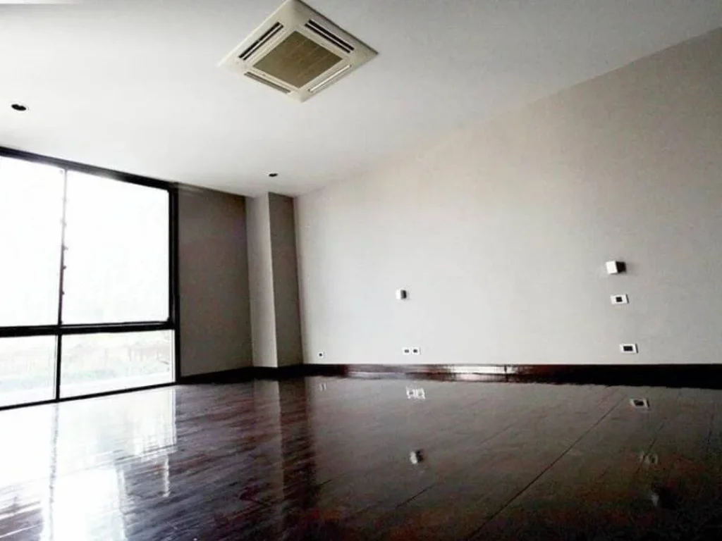 Residence สุขุมวิท65 Town Home ของแสนสิริ ระยะห่างจาก bts เอกมัย 800 เมตร