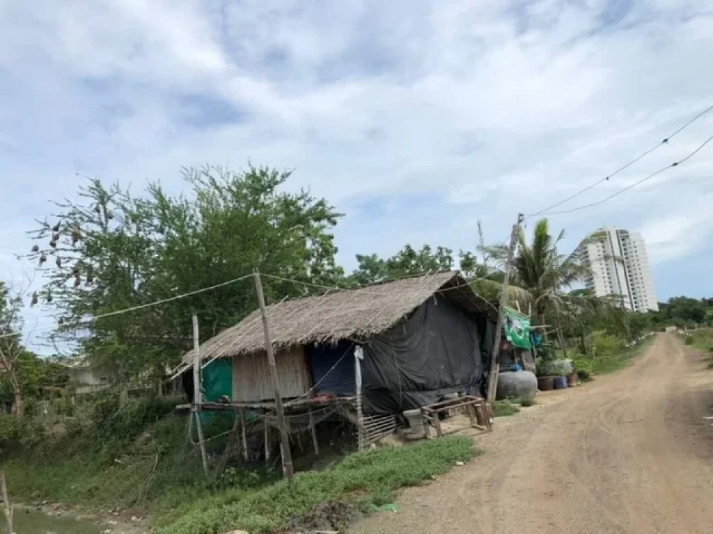 ขาย ที่ดินสวย เนื้อที่ 3-3-60ไร่ ใกล้หาดเจ้าสำราญแค่ 300กว่าเมตร